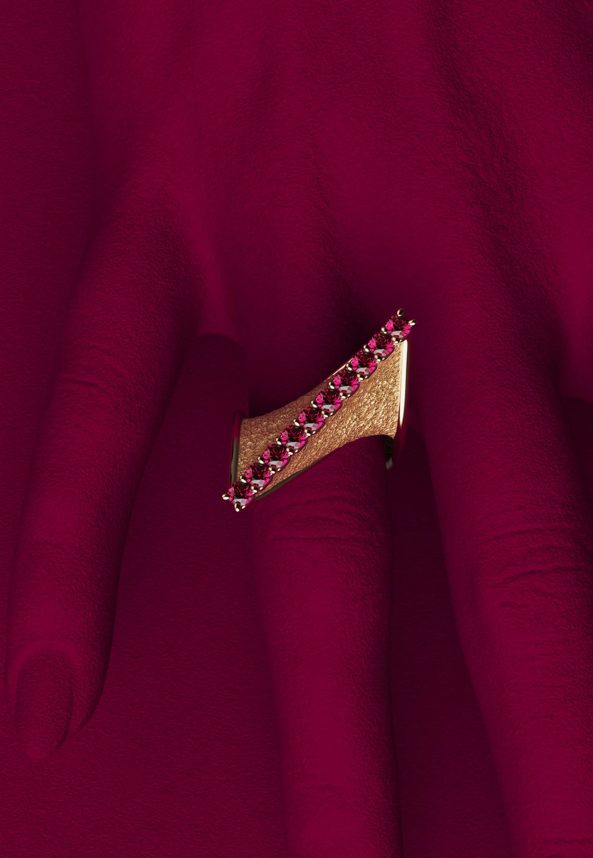 Italian Gold ring with naturala ruby, made in Italy by Oltremare Gioielli, Italian fine jewelry